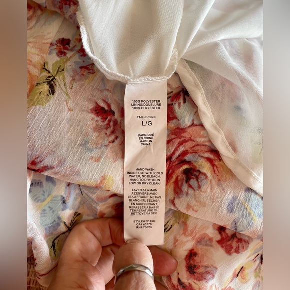 Floral Flirty Dress by Suzy Shier - Picture 6 of 7